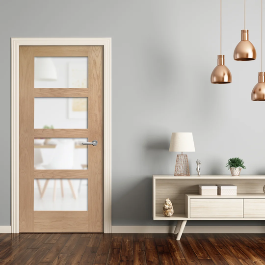 Internal Oak Shaker with Clear Glass