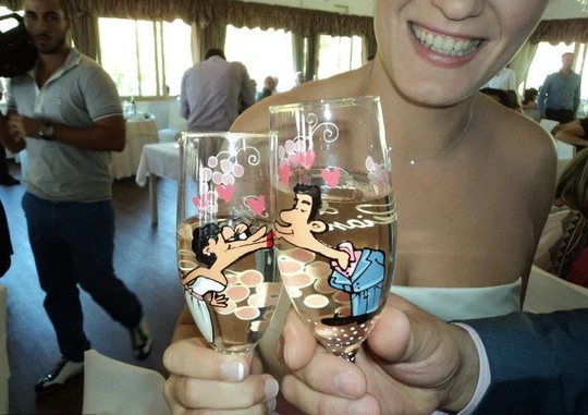 Hand Painted Wedding Toasting Flutes Set Of 2 Personalized Champagne Glasses Kiss Me