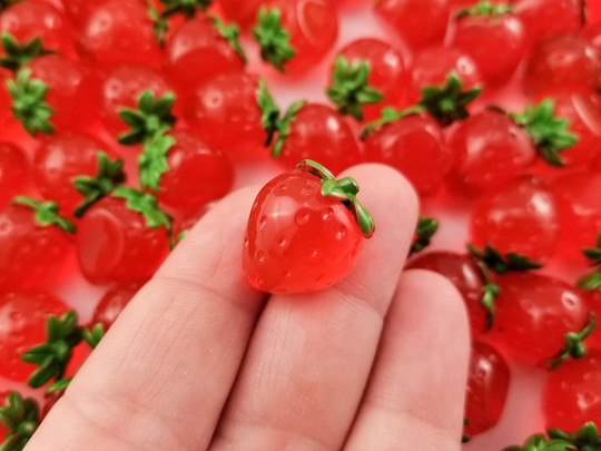 4 Miniature Strawberry Cabochons, Resin Fruit Cabochon, Shaker Mold Embellishment Bits, Kawaii Decoration, Slime Doll Cab