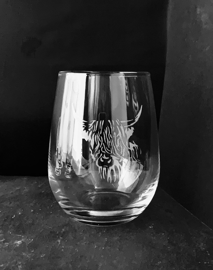 Highland Cow Engraved Stemless Wine Glass Gift & Rustic Slate Coaster Set
