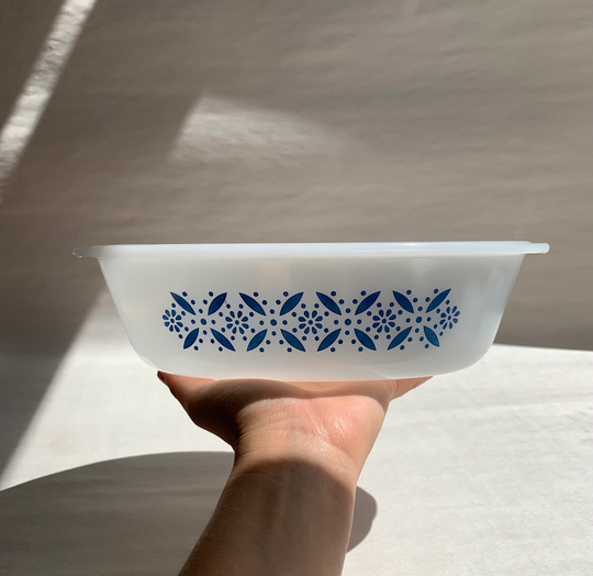 Vintage Glasbake Casserole Dish - 1 Qt J-235 Blue Star Flower Pattern