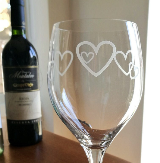 Wine Glass - Hearts