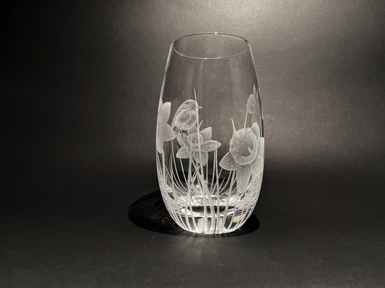 Daffodil Vase - Robin -Hand Engraved Dartington Crystal Beautiful Glass Art Flower Gift- Engraving -Remembrance