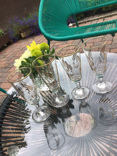 Dema Champagne Baileys Sherry Liquor Cocktails X4 Gold Wheatsheaf Glasses 1960 Retro Kitch Vintage Mid Century Eames Era Short Stems
