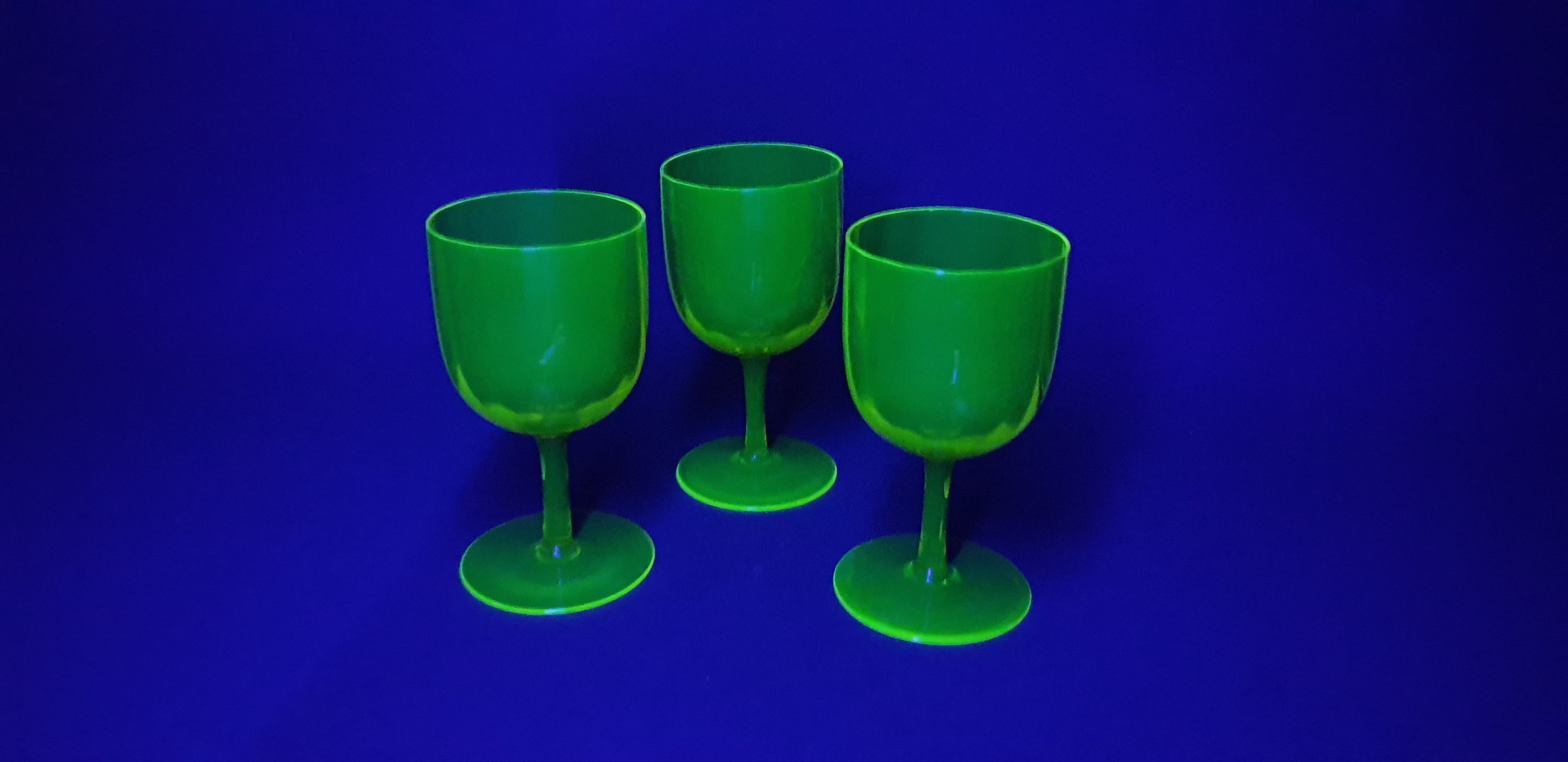New Listing Stylish Set Of 3 Art Deco Uranium Vaseline Sunshine Amber Green Sherry/Port Glasses
