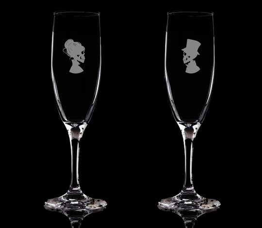 Gothic Bride & Groom Set Of 2 Personalised Flute Champagne Glasses. Hand Etched Glass Gift Bartender.143