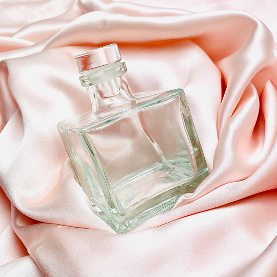 Glass 200Ml Cube Bottles With Airtight Corks - These Luxury Cubes Make Ideal Gifts What Will You Pour Into Yours?