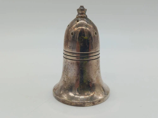 Antique E.p.n.s Decorative Pepper Shaker Pot