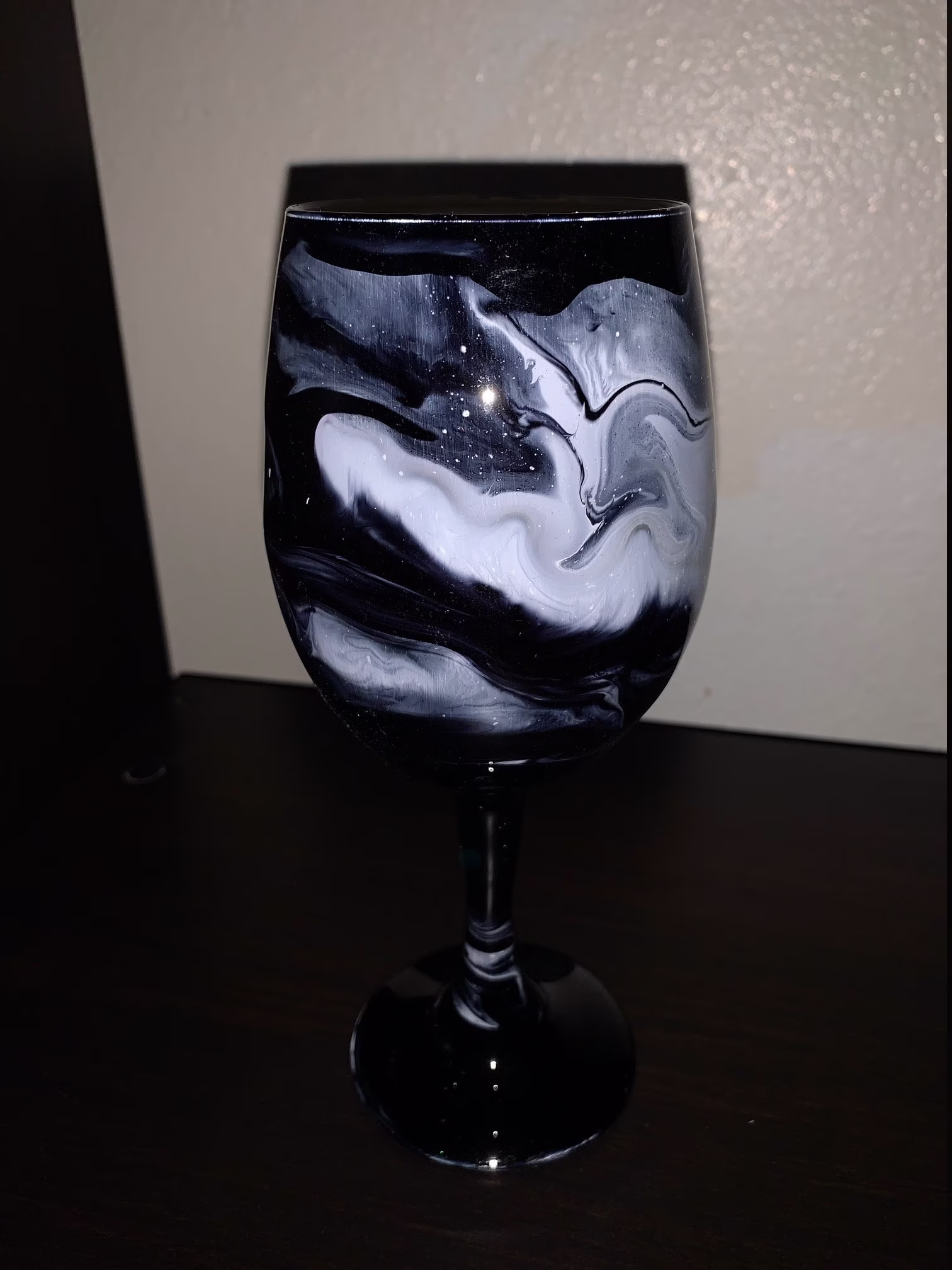 Black & White Wine Glass/Black Marble Glass/ Tie Affair/White