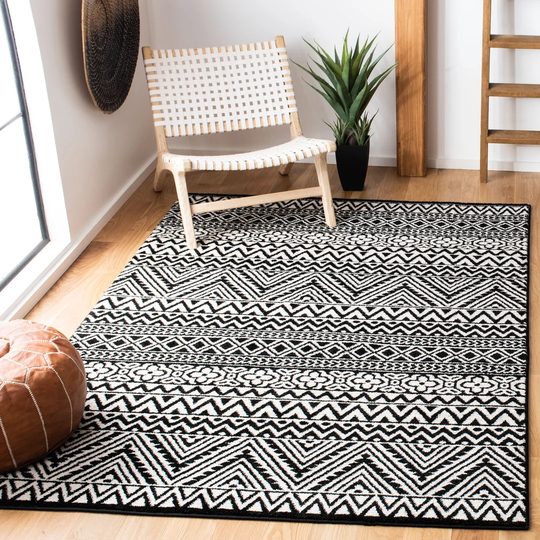 Symonds Looped/Hooked Ivory Rug