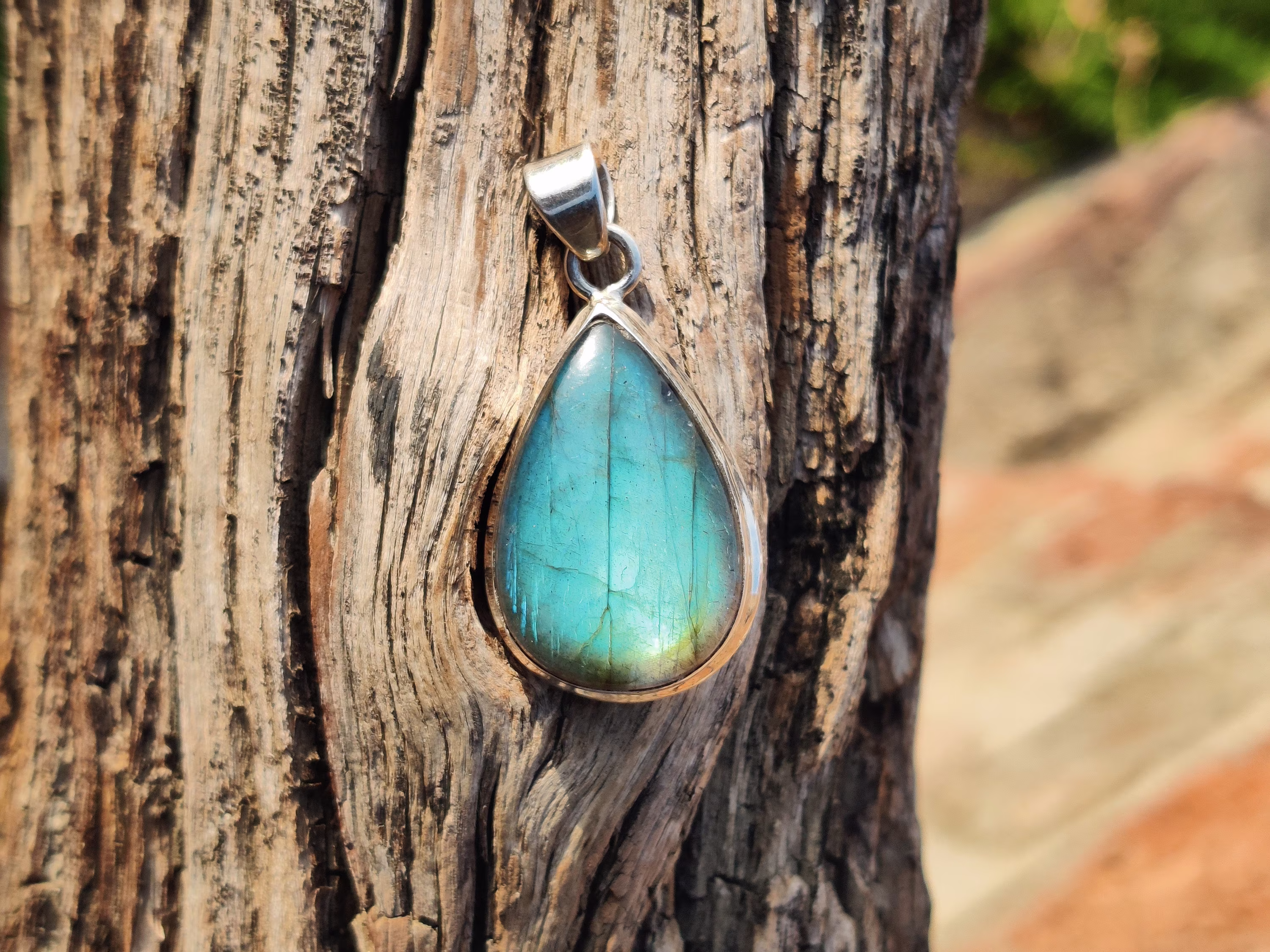 Amazing Labradorite Pendant- Handmade Jewellery - 925 Sterling Silver Gemstone Gift Item Human Love- Pendant