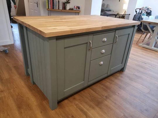 Bespoke Farmhouse Kitchen Island | The Harrogate Only