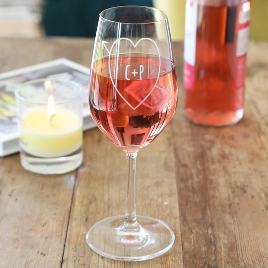 Personalised Engraved Heart & Arrow Wine Glass
