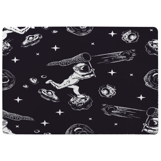 Middlefield Astronaut Catches a Comet Designer Shaggy Black/White Rug