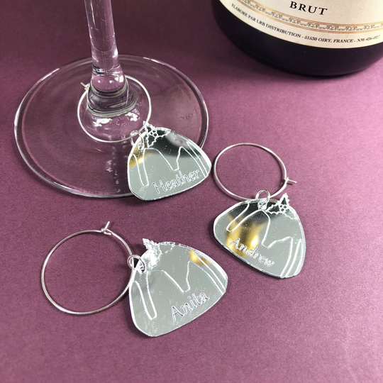 Personalised Christmas Pudding Shaped Glass Charm, Mirror Wine Glass Charms, Name Place Settings, Wedding Table Setting, Family Party