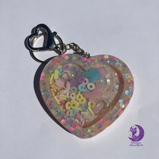 White With Confetti Liquid Shaker Heart Resin Keychain