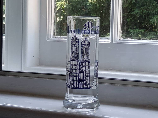 Branded Vintage Bevelled Beer Glass. Munchener Christkindlmarkt 0.21 Glass Bar Ware