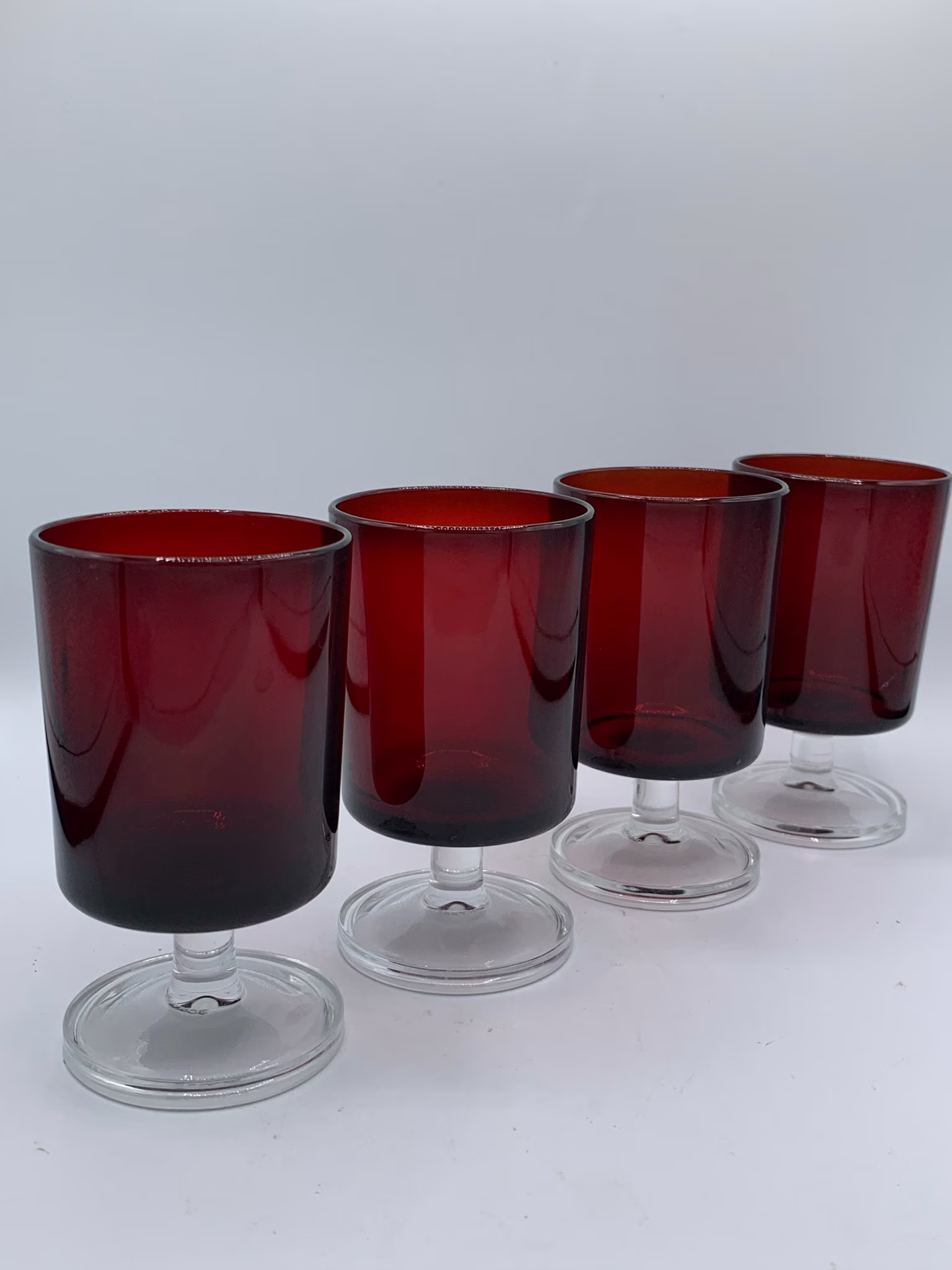 Vintage Luminarc Arcoroc | By Cristal D'arques-Durand Cavalier Ruby - Red Pedestal Wine Glasses Made in France Set Of 4