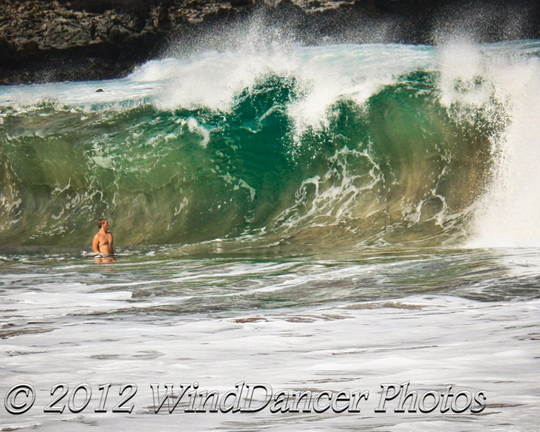 Man Facing Big Surf - Fine Art 8 X 10 Photo Guys At Play Hawaii Breaking Gifts For Men