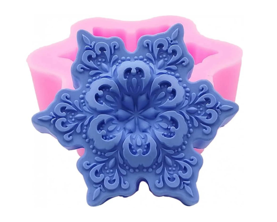 3D Snowflake Shaped Silicone Molds For Soap Chocolate Candy Wax Melts Resin Candle Lollipop Ice Cube Jello Cake Decorating(Random Color