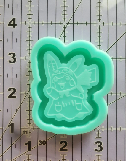 Pika Halloween Grippy Shaker Mold