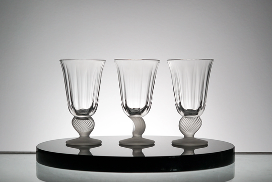 Vintage Cocktail Glassware/Set Of 3 Textured Glass Fostoria Frosted Shell Steam Detail Vtg Martini Bar