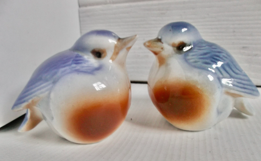 Vintage Mid Century Blue Bird Salt & Pepper Shakers