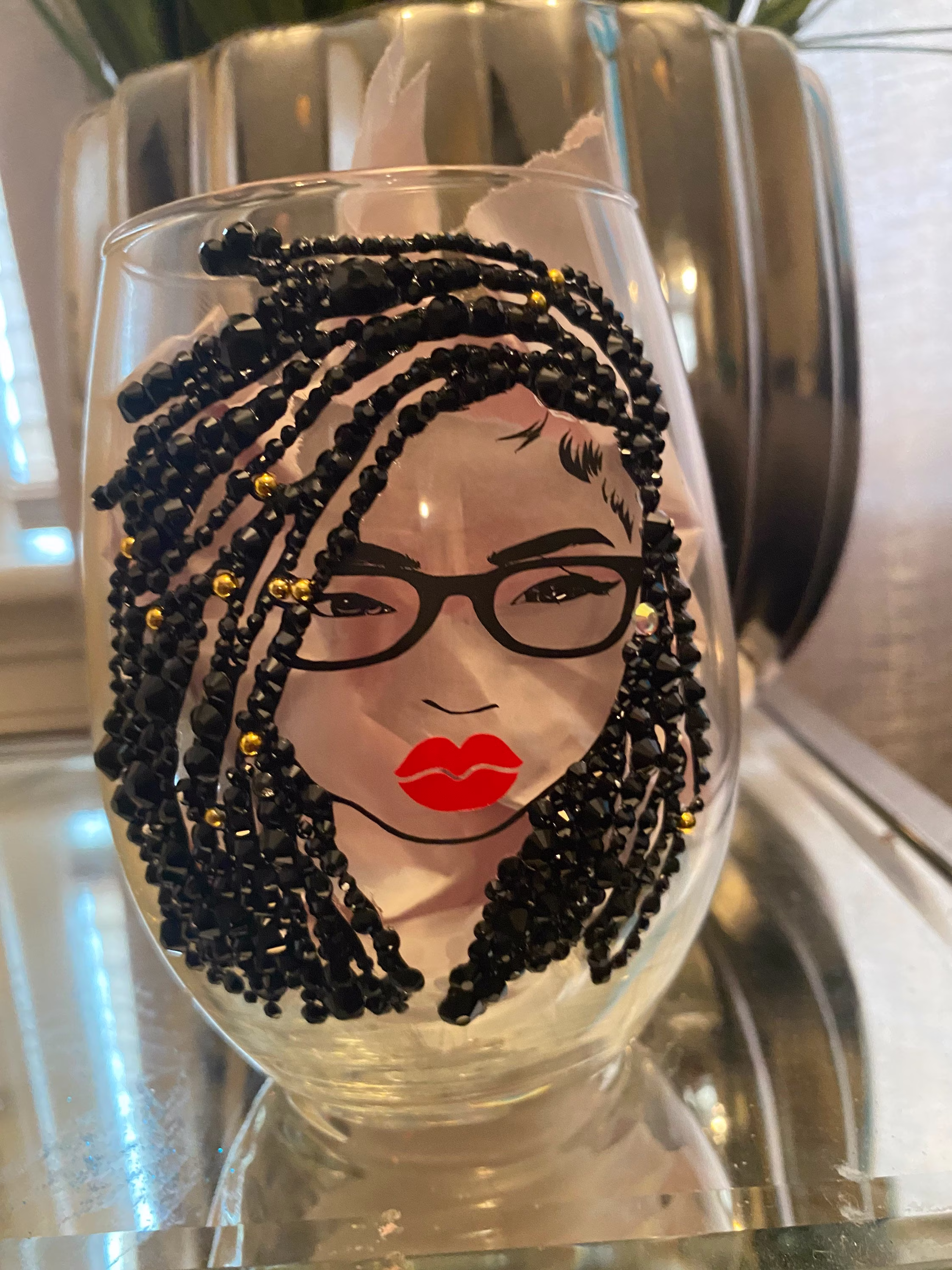 Loc'd Queen Wine Glass