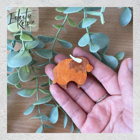 Hand-Painted Highland Cow Brooch/Fridge Magnet - Laser Cut Birch Wood Scarf Pin Gift/Office Organisation Cute, Contemporary & Stylised