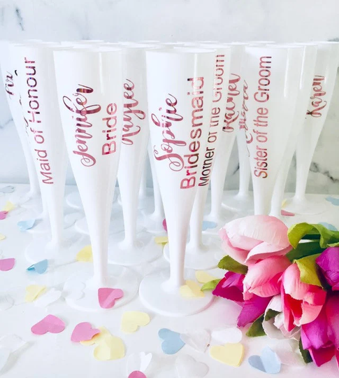 Personalised Champagne Flutes. White Wedding/Hen Party Personalised Plastic Drinking Flutes, Garden Flutes