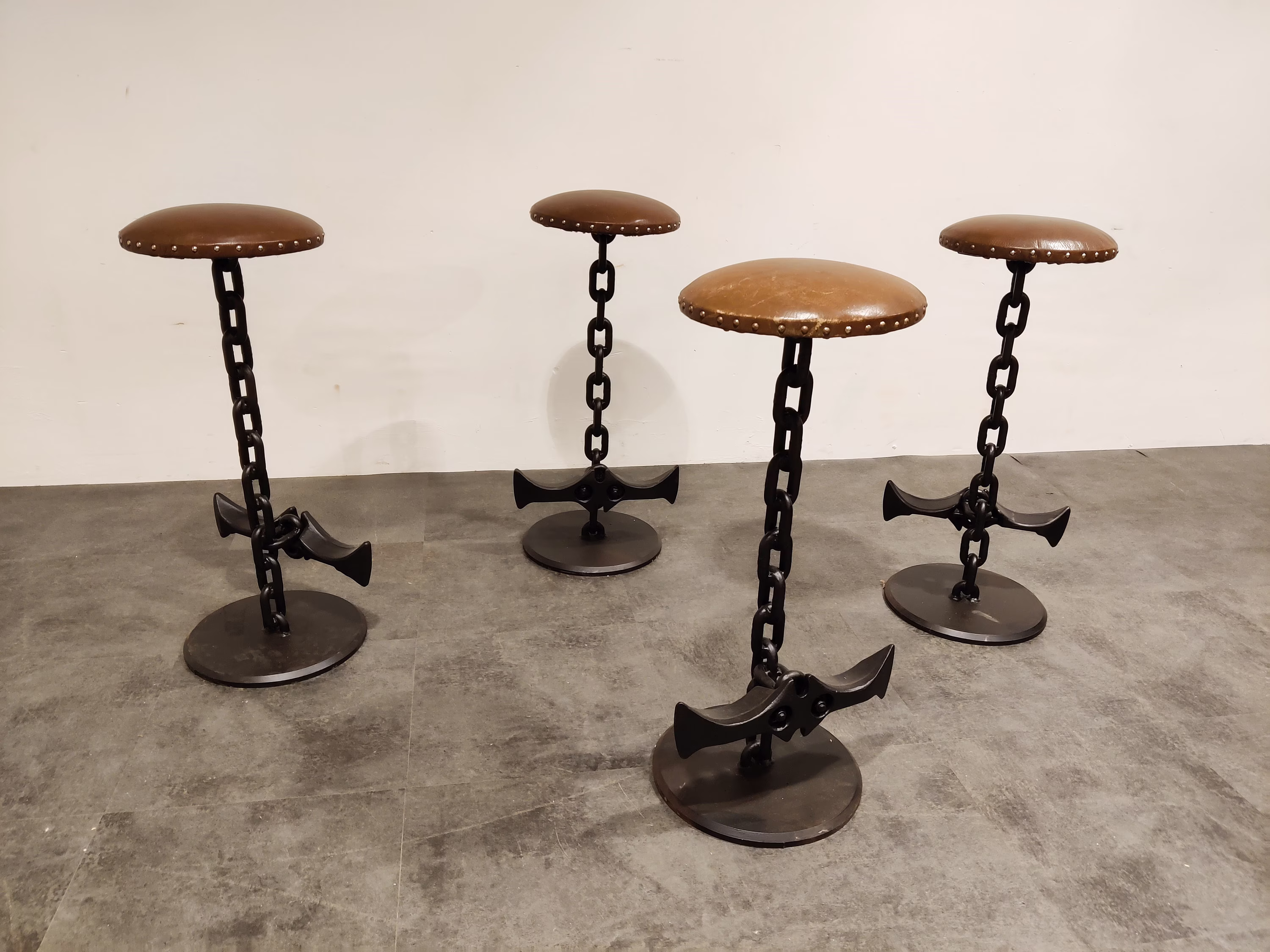 Chain Link Brutalist Bar Stools, 1970S - Vintage Leather Stools Design Industrial