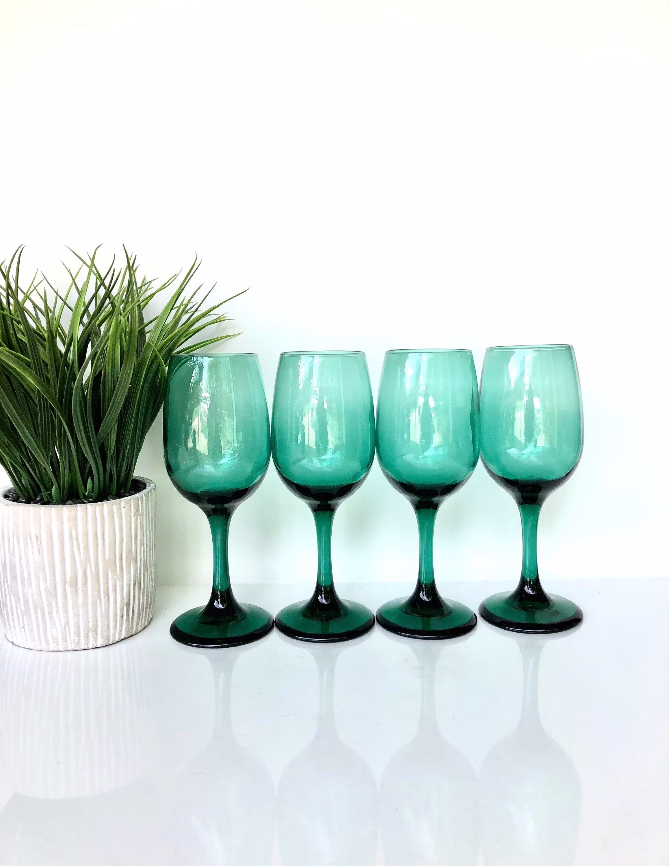Libbey Green Water/ Wine Glasses For Wedding/ Stemmed Set Of 4 - Brunch , Bridal Shower/Wedding Table