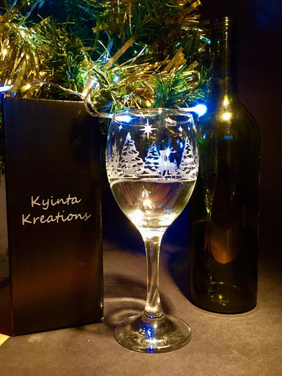 Christmas Wine Glass, Glasses, Gift, Etched Lover Glassware