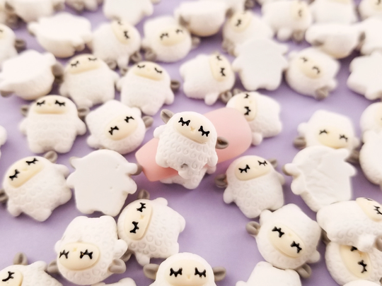 10 Miniature Sheep Cabochons, 14mm Resin Animal Shaker Mold Embellishment Bits, Nail Decoration, Slime, Dollhouse Animals