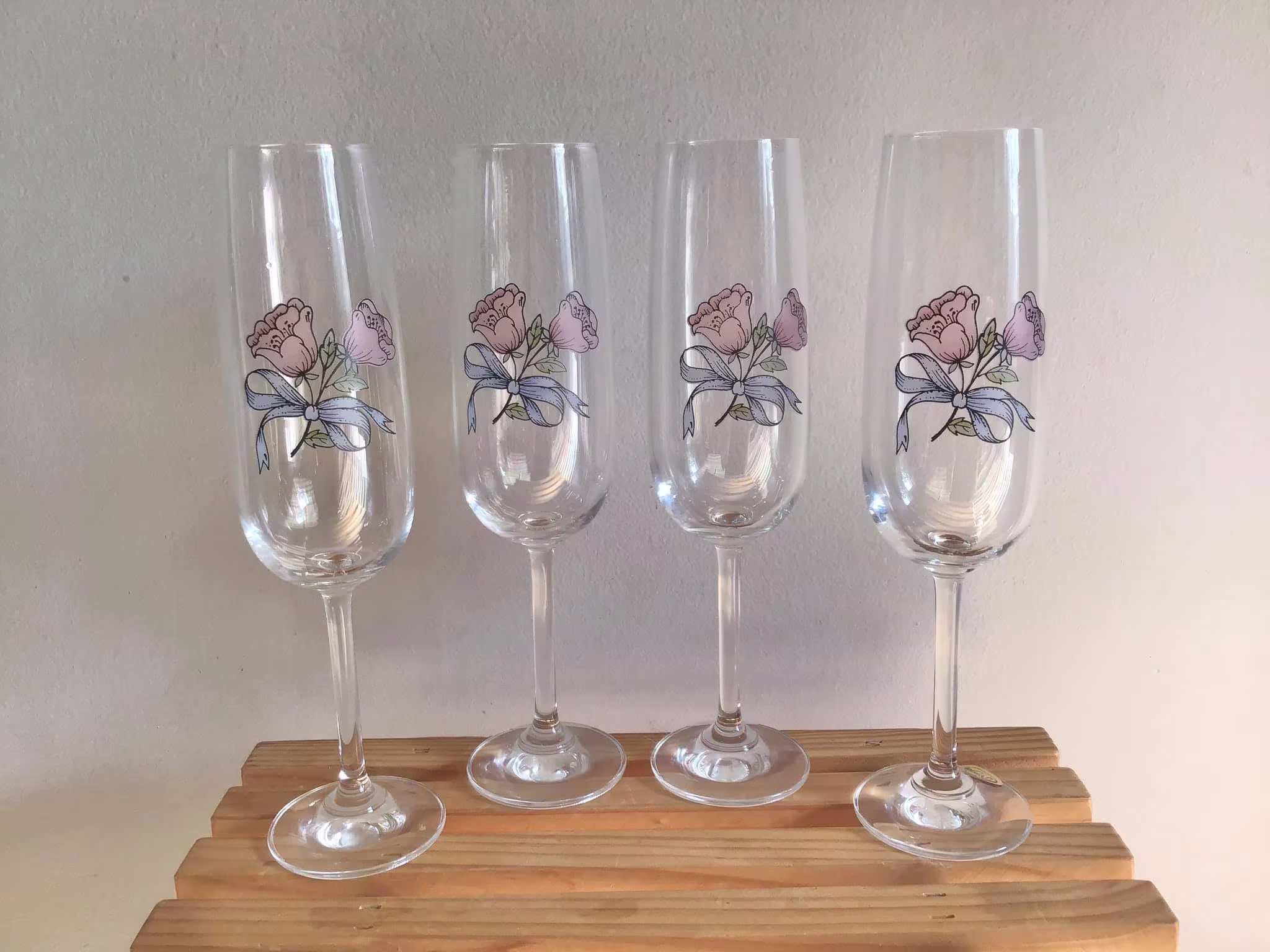 2 Champagne Glasses Beautifully Decorated With Flowers, Pink Purple Buds