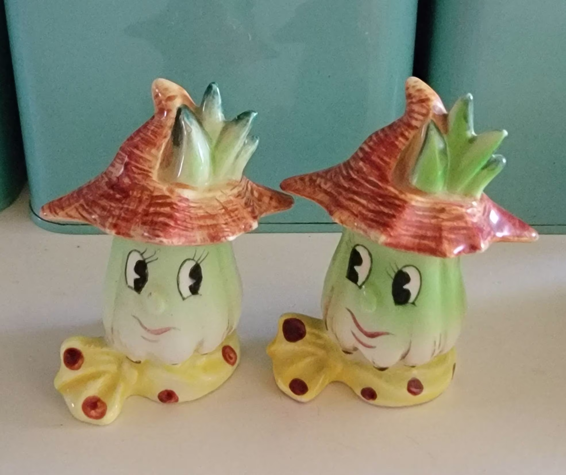 Vintage Asparagus Vegetable Head Salt & Pepper Shakers/Anthropomorphic/Kitschy/1950S/Japan/Rare/Free Shipping