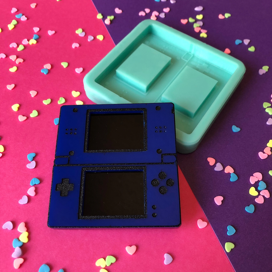 Handheld Console Shaker Mold