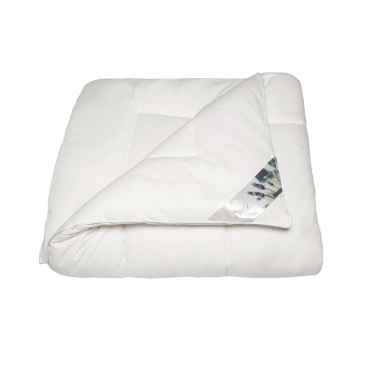 Frisk Duvet with Pillows