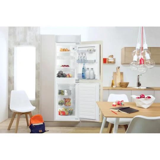 Indesit EIB15050A1D.UK1 Built-in Fridge Freezer