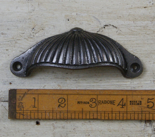 Ridged Sunrise 115mm Antique Style Cast Iron Cup Handle 96mm Rustic Industrial Drawer Knob Pack Of 1 Or 10