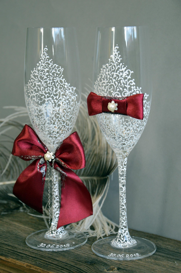 Hand Painted Wedding Toasting Flutes Set Of 2 Personalized Champagne Glasses White Ornaments With Ribbon