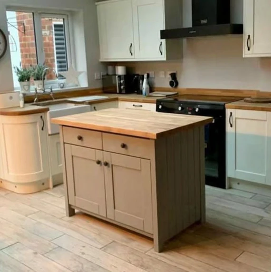 Kitchen Island | The Windermere