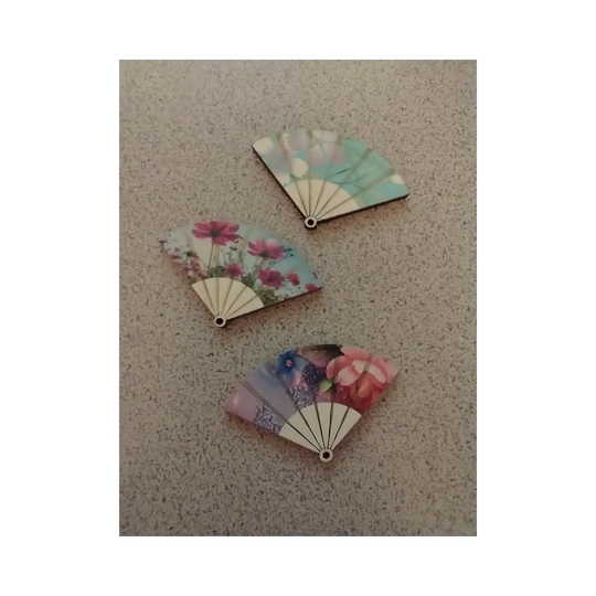 Wooden Fans Needleminder, Cross Stitch