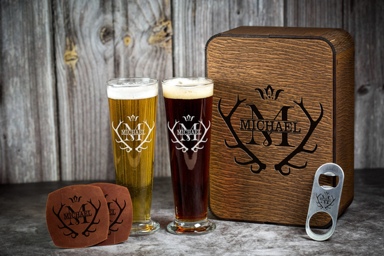 Personalized Groomsmen Beer Glasses, Engraved Mug, Groomsman Gift, Customized Pilsner Glass For Wedding Party, Gift The Hunter