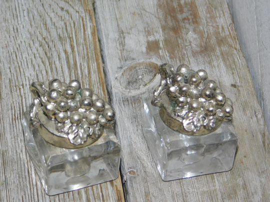 Vintage Grape Top Salt & Pepper Shakers, Table Ware, Gift Idea, Daysgonebytreasures, Dc