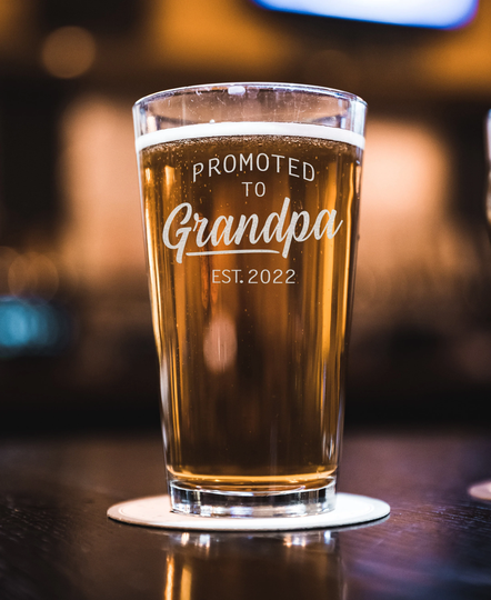 Promoted To Grandpa Est 2022 Pregnancy Announcement Beer Pint - Be Gift New Papa