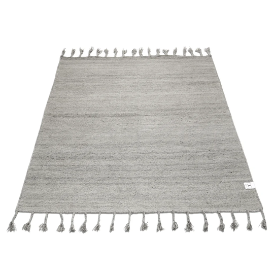 Arrey Handwoven Wool Silver Rug