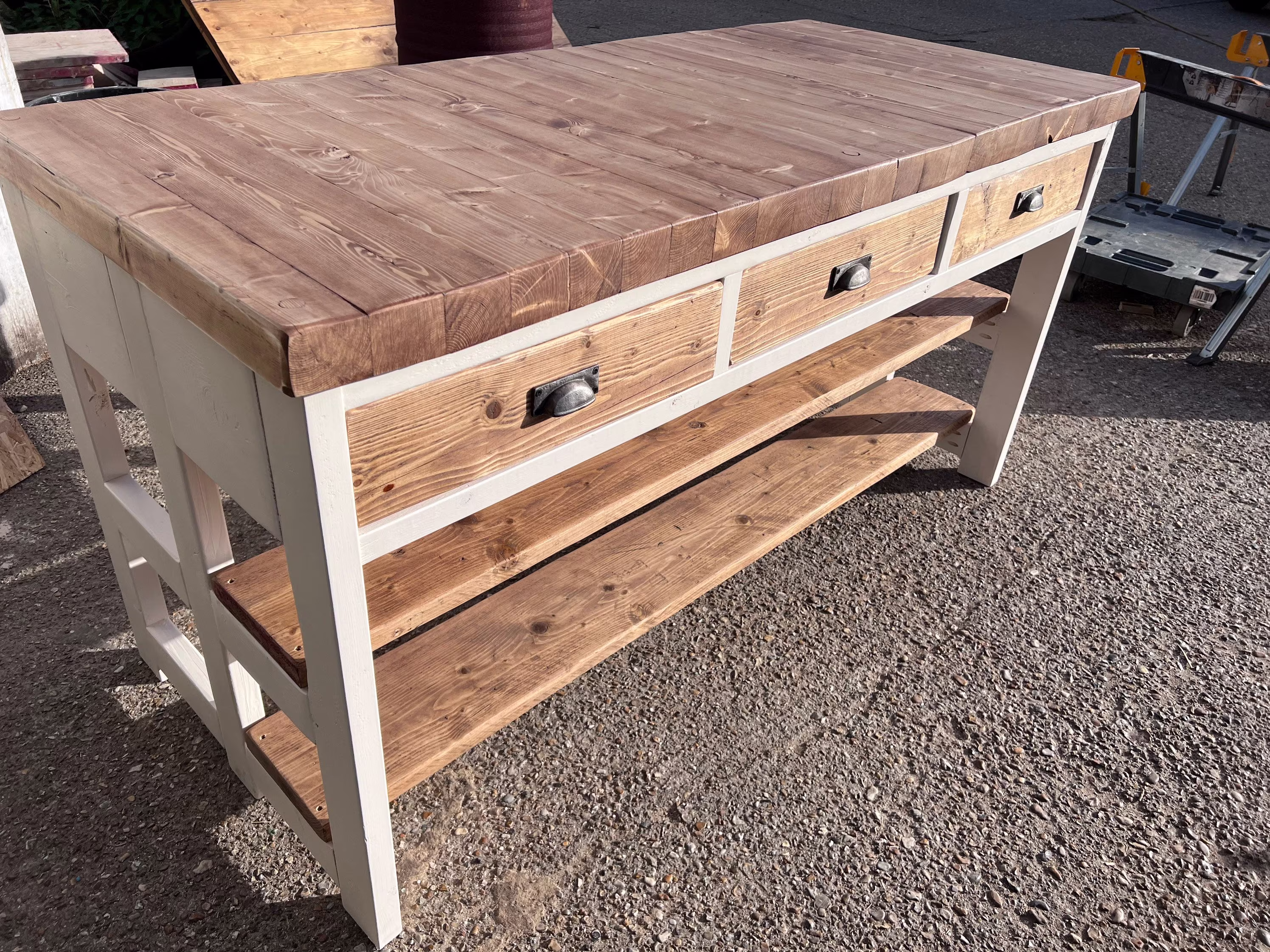 Rustic Farmhouse Breakfast Bar Island
