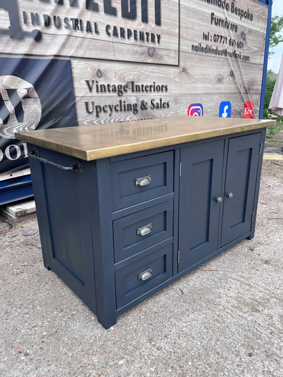 Shaker Style Kitchen Island With Breakfast Bar & Brass Top