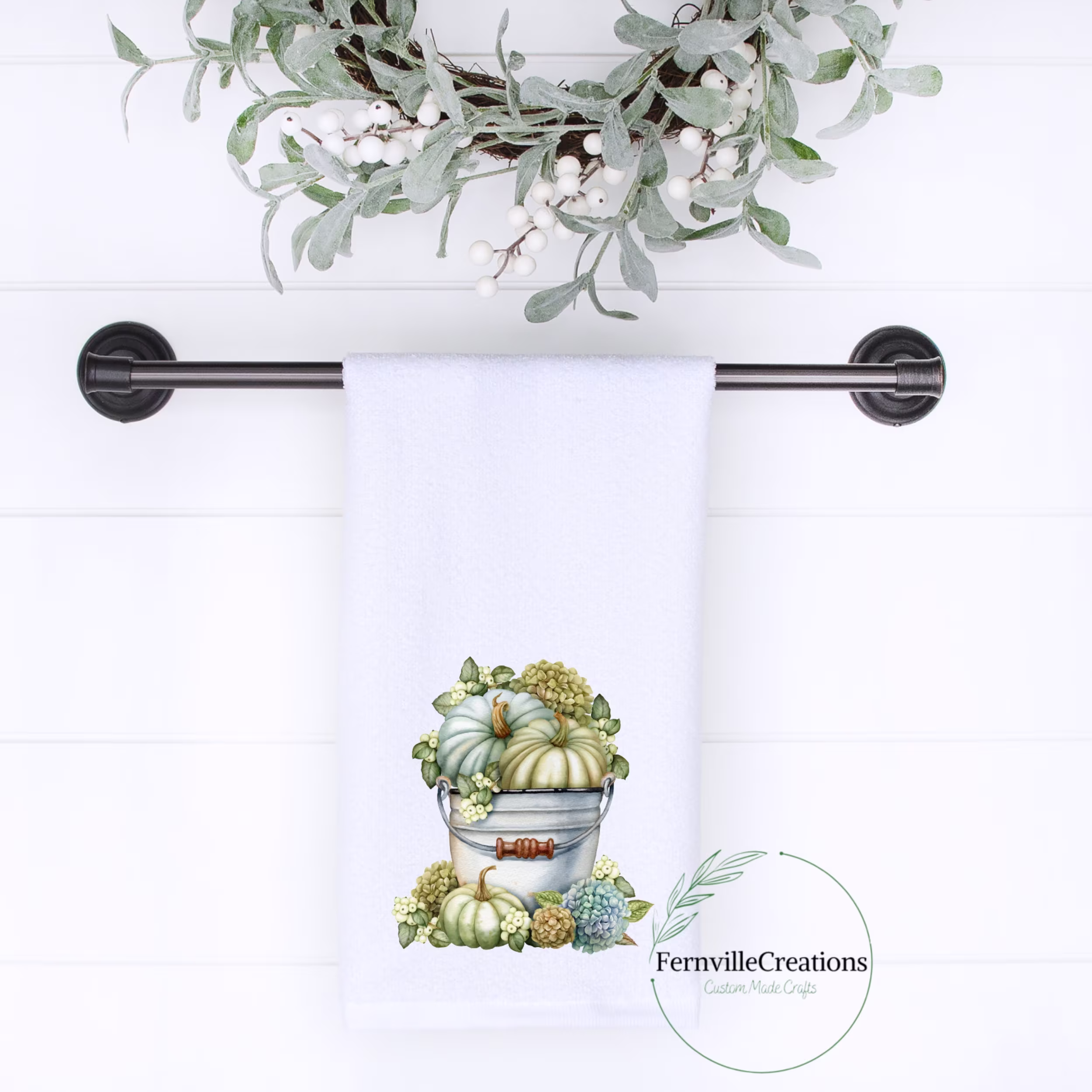 Hydrangea & Pumpkin Towel, Autumn Hand Fall Foliage Vintage Bath Guest Towel